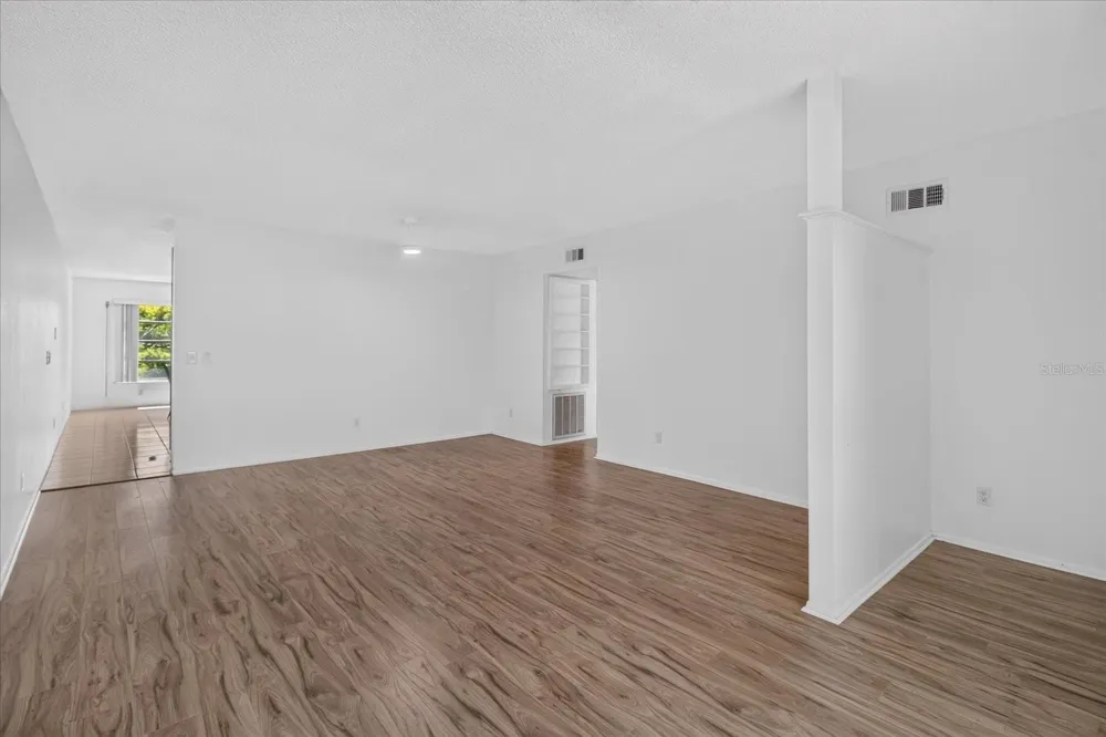 2295 AMERICUS BOULEVARD E #59 Clearwater, FL 33763