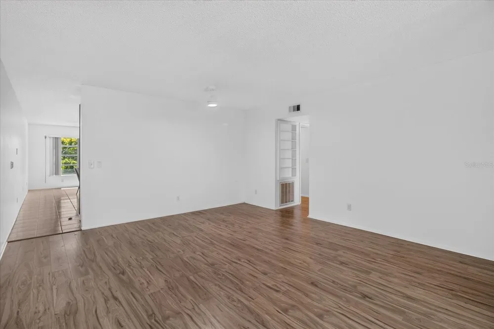 2295 AMERICUS BOULEVARD E #59 Clearwater, FL 33763