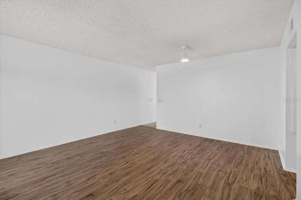 2295 AMERICUS BOULEVARD E #59 Clearwater, FL 33763