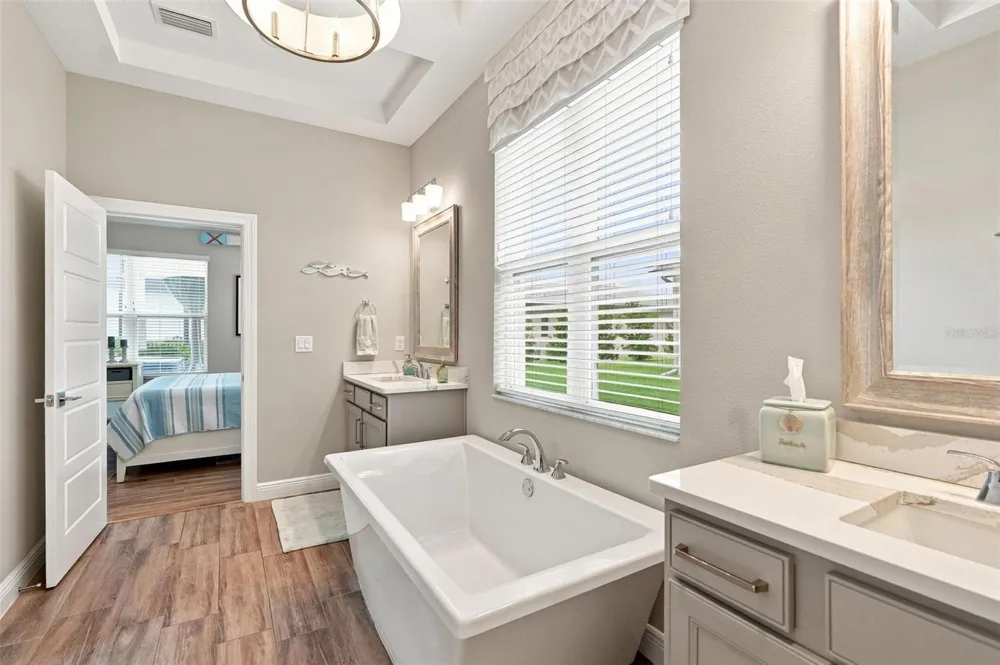 4093 EPIC COVE Land O Lakes, FL 34638