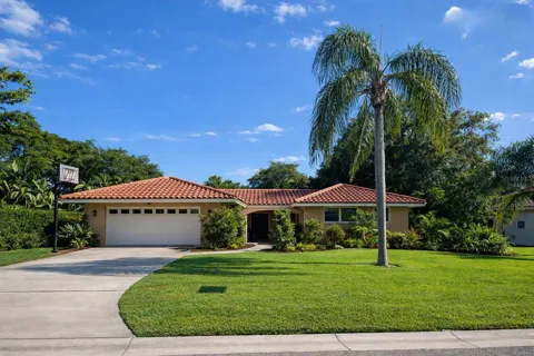 2 SUNSET BAY DRIVE