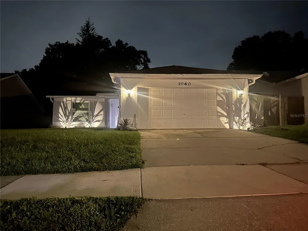 1060 DEES DRIVE Oviedo, FL 32765