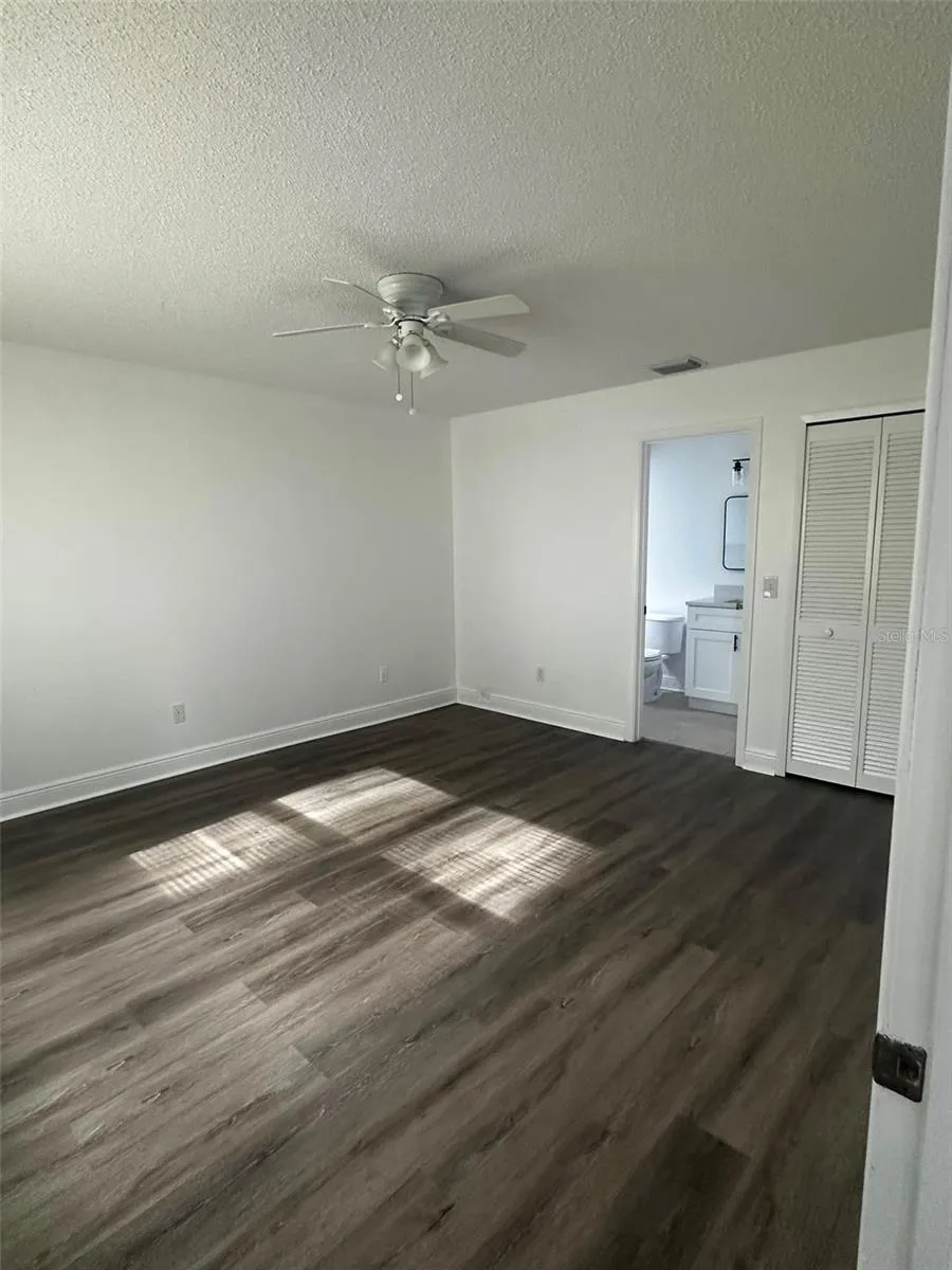 1060 DEES DRIVE Oviedo, FL 32765