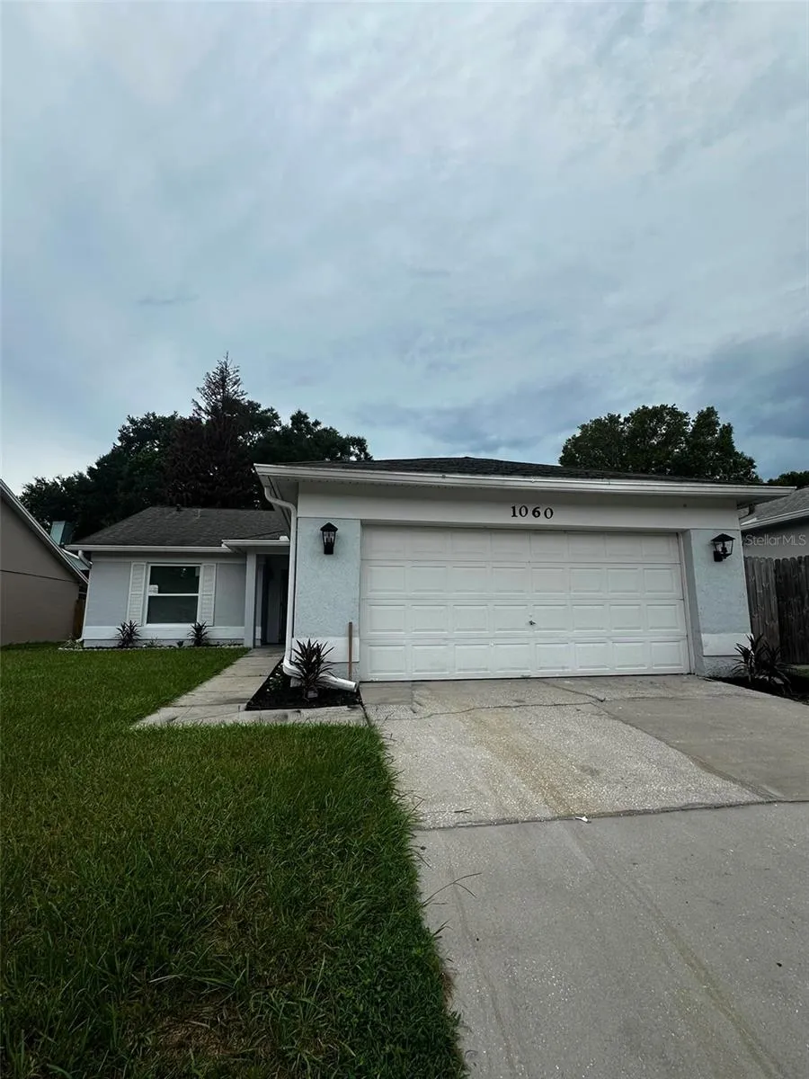 1060 DEES DRIVE Oviedo, FL 32765