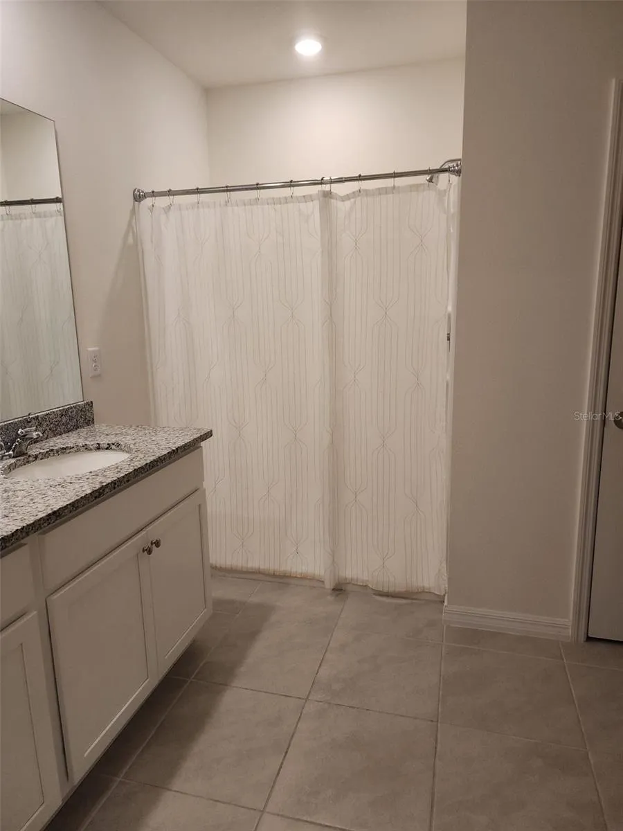 1051 GRIFFON AVENUE Lake Alfred, FL 33850