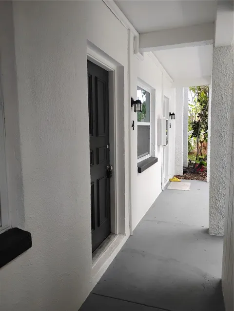 116 SW JEFFERSON CIRCLE #4