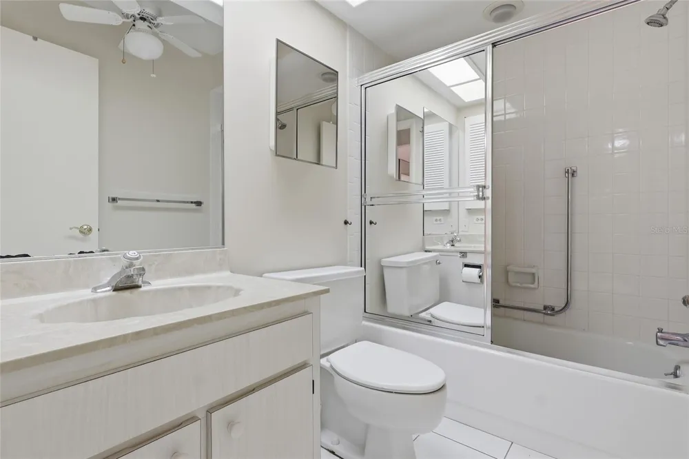 2211 LARK CIRCLE W #D Palm Harbor, FL 34684