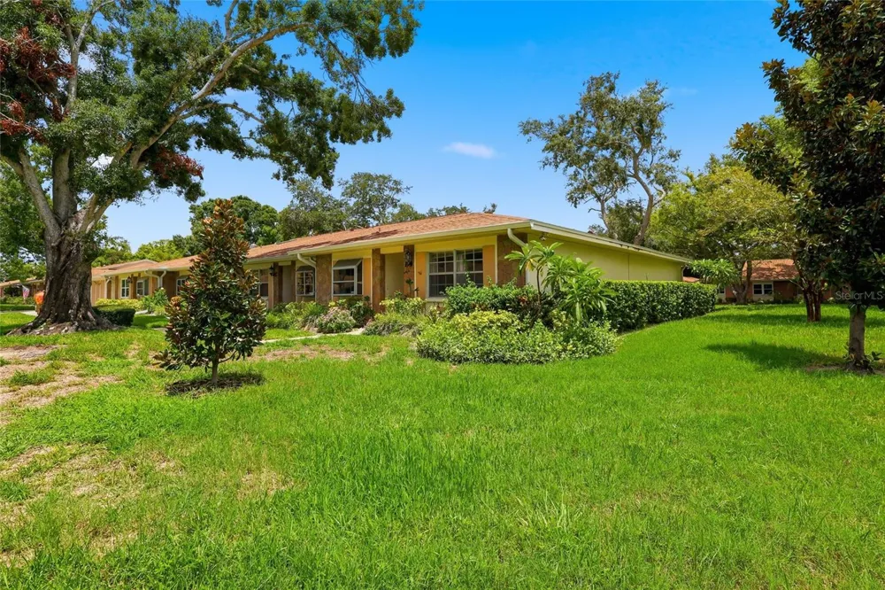 2211 LARK CIRCLE W #D Palm Harbor, FL 34684