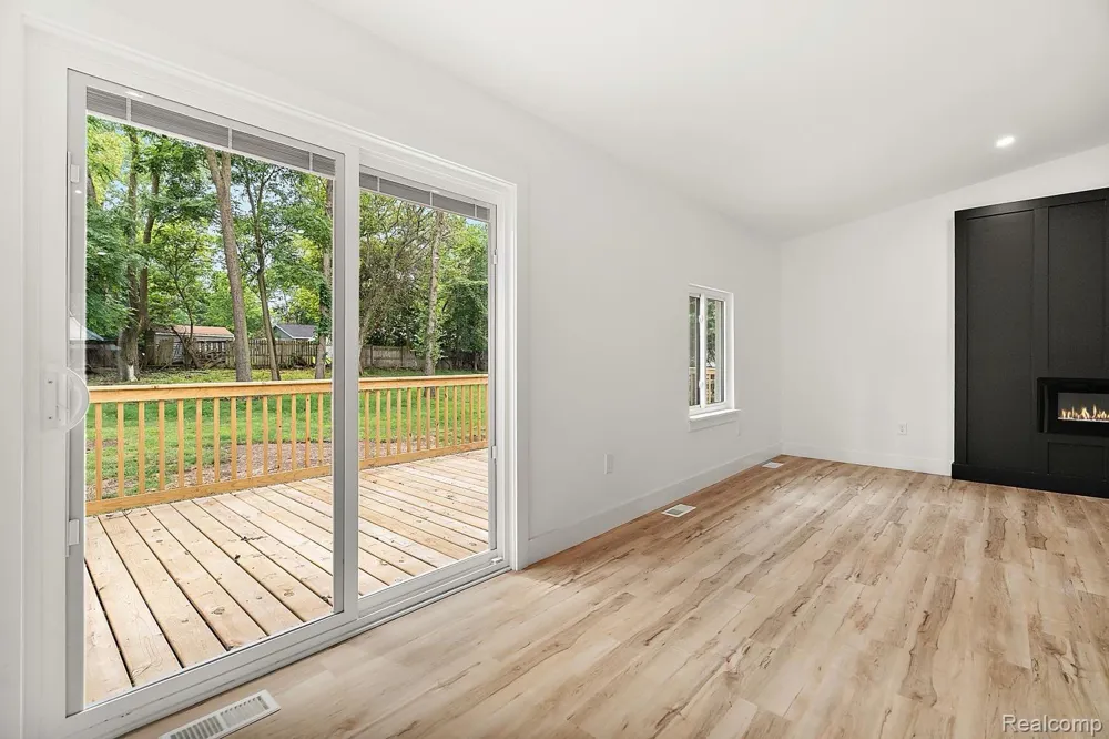 2022 Robinson Road Lansing City, MI 48910