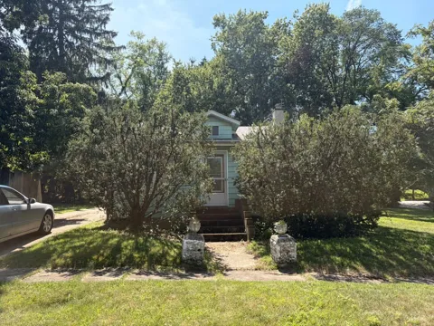 20 S Bronson Street