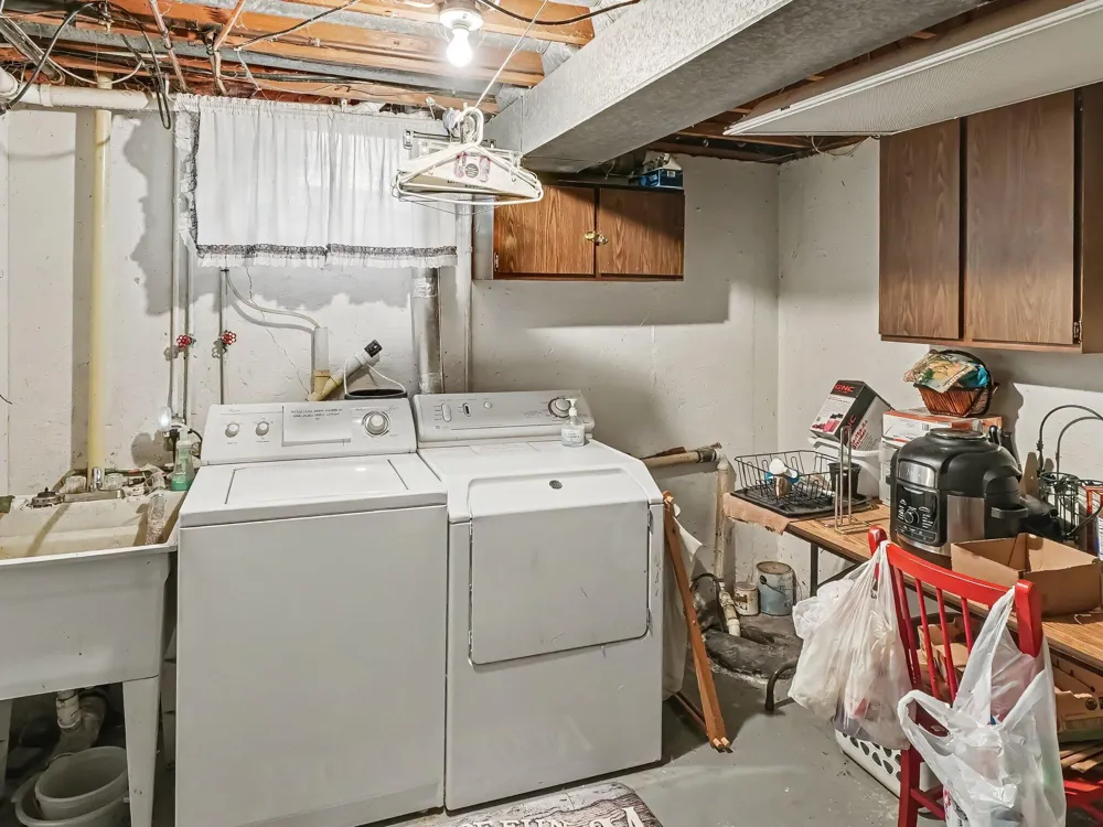 43 Butternut Court Chelsea City, MI 48118
