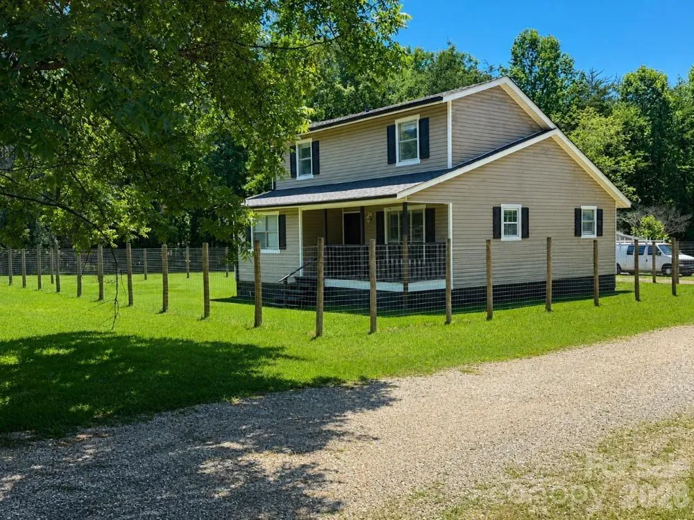 21909 Shearer Road Davidson, NC 28036