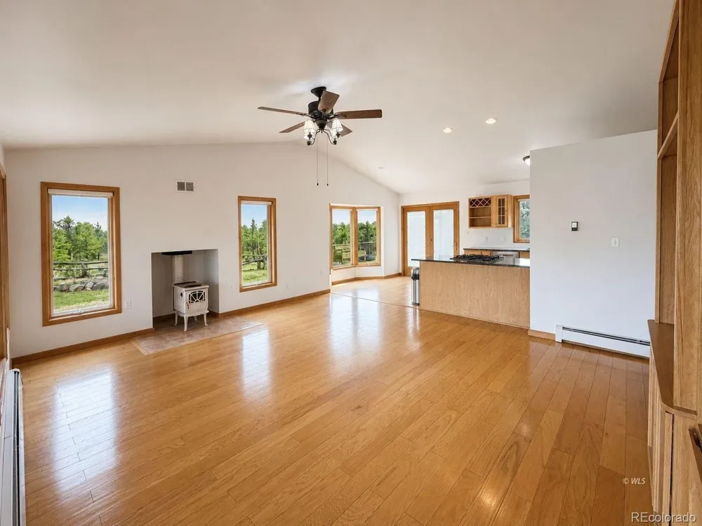 4701 County Road 323 Westcliffe, CO 81252