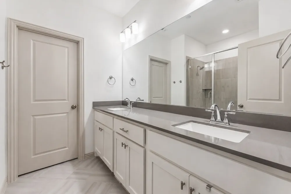 5103 Community Street Haltom City, TX 76117