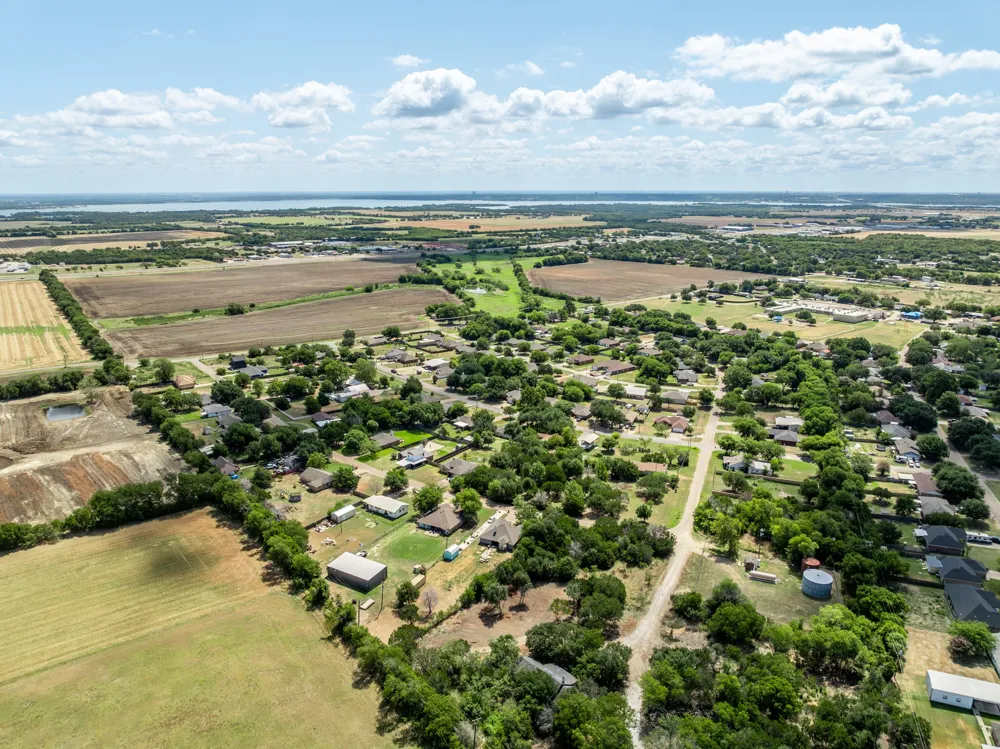464 Brookhaven Woodway, TX 76712