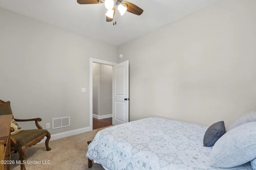 4389 W Vineyard Drive Southaven, MS 38672