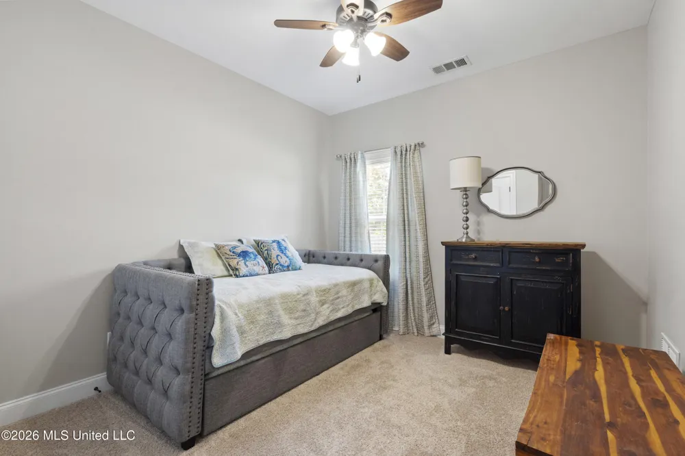 4389 W Vineyard Drive Southaven, MS 38672
