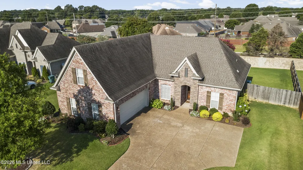4389 W Vineyard Drive Southaven, MS 38672