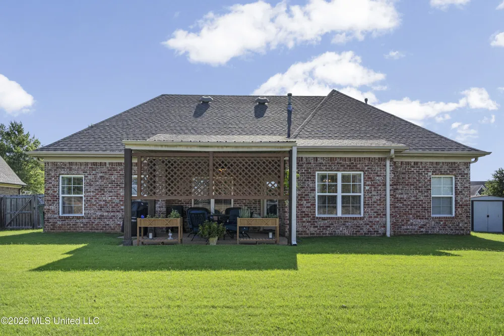 4389 W Vineyard Drive Southaven, MS 38672