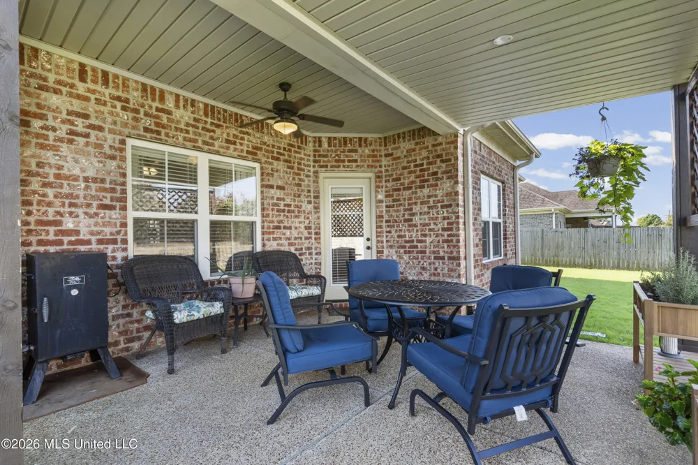 4389 W Vineyard Drive Southaven, MS 38672