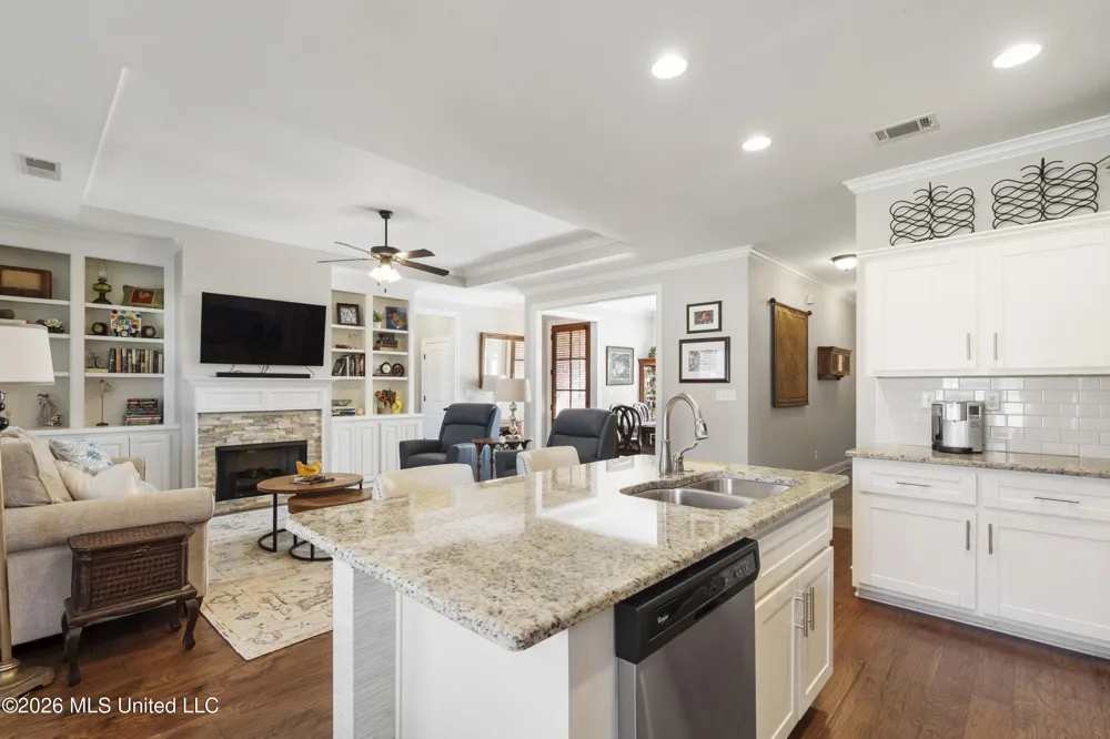 4389 W Vineyard Drive Southaven, MS 38672