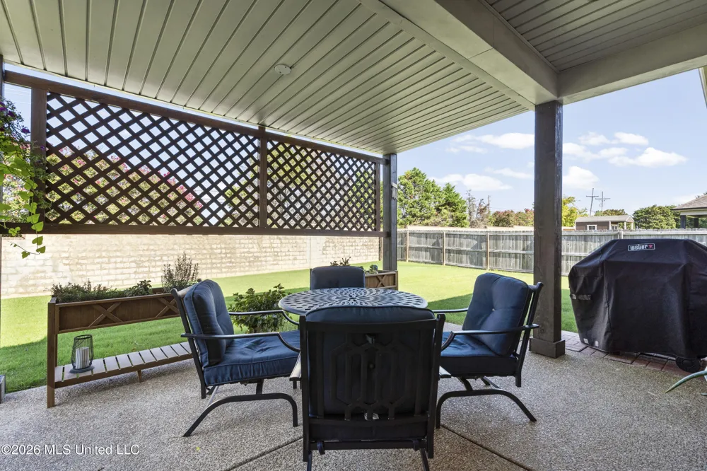 4389 W Vineyard Drive Southaven, MS 38672