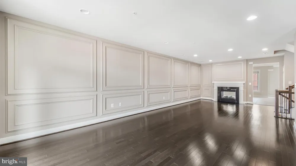 1911 MAIN LINE BOULEVARD #102 Alexandria, VA 22301