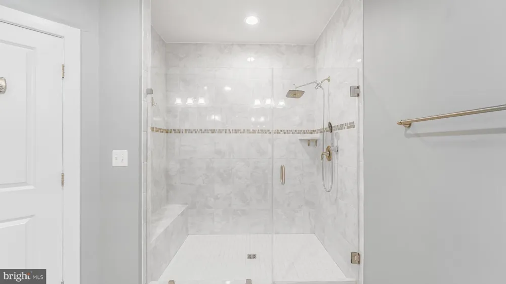 1911 MAIN LINE BOULEVARD #102 Alexandria, VA 22301