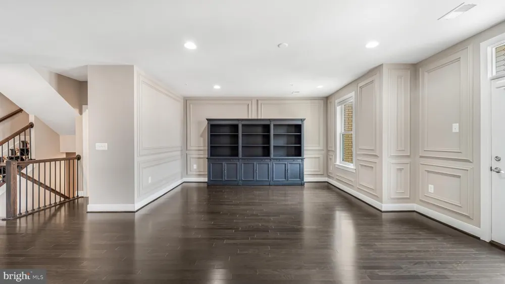 1911 MAIN LINE BOULEVARD #102 Alexandria, VA 22301