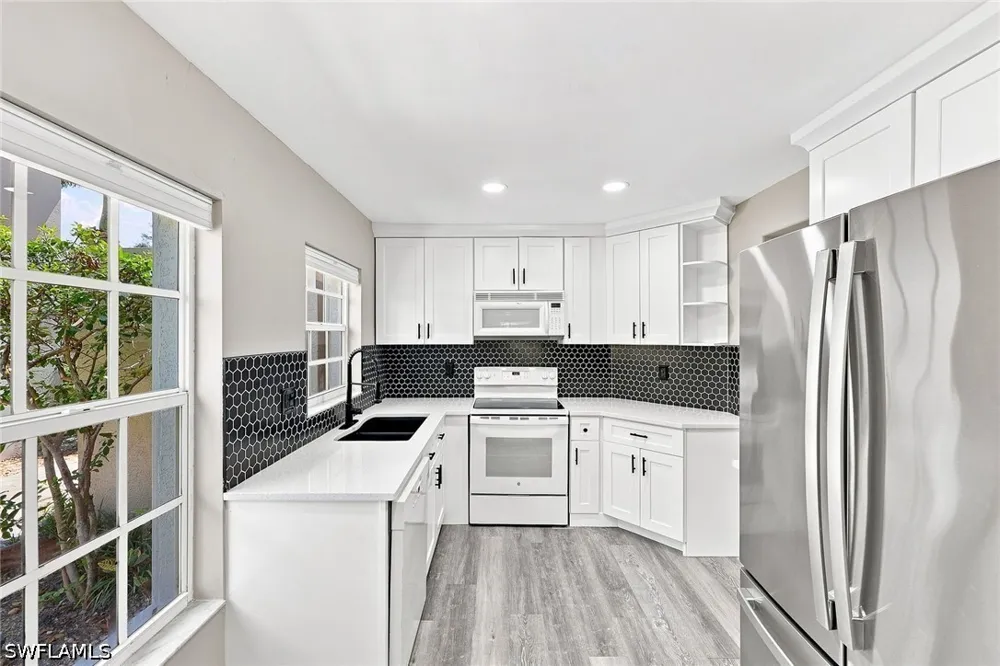 Cavendish Court #2006 Bonita Springs, FL 34135