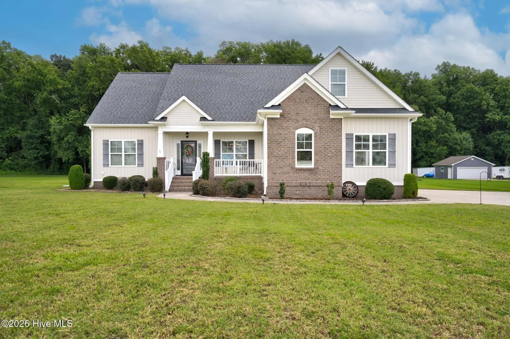 3883 Loop Road Nashville, NC 27856