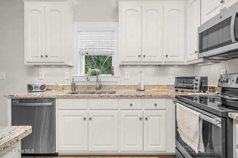 3883 Loop Road Nashville, NC 27856