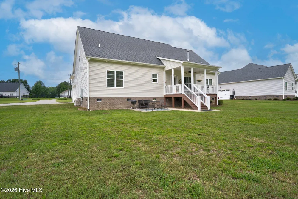 3883 Loop Road Nashville, NC 27856