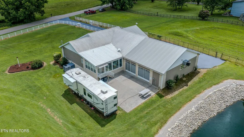 1410 Jeffries Hollow Rd Seymour, TN 37865