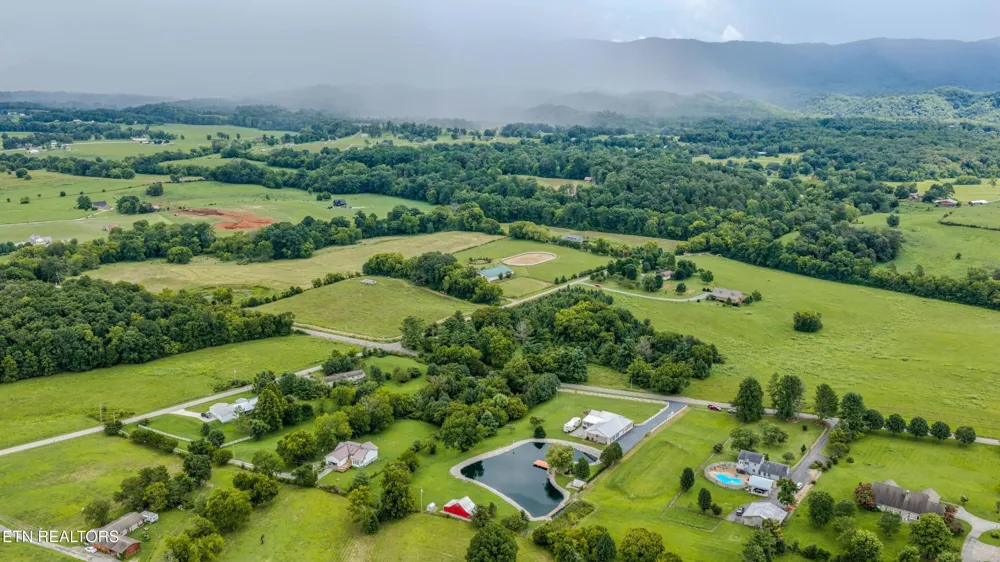 1410 Jeffries Hollow Rd Seymour, TN 37865