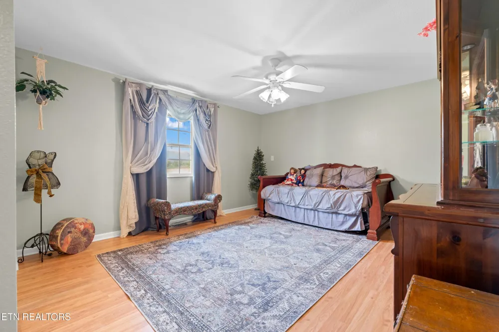 1410 Jeffries Hollow Rd Seymour, TN 37865