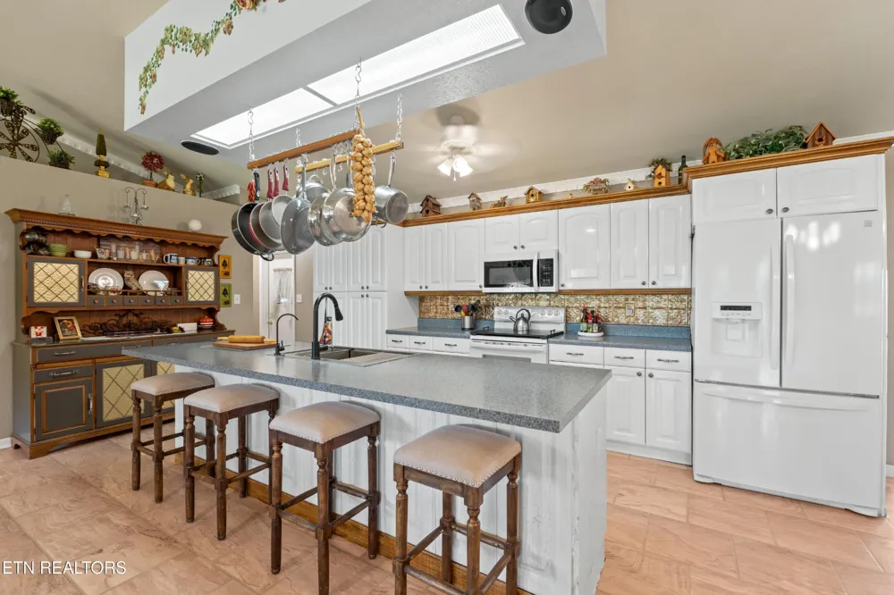 1410 Jeffries Hollow Rd Seymour, TN 37865