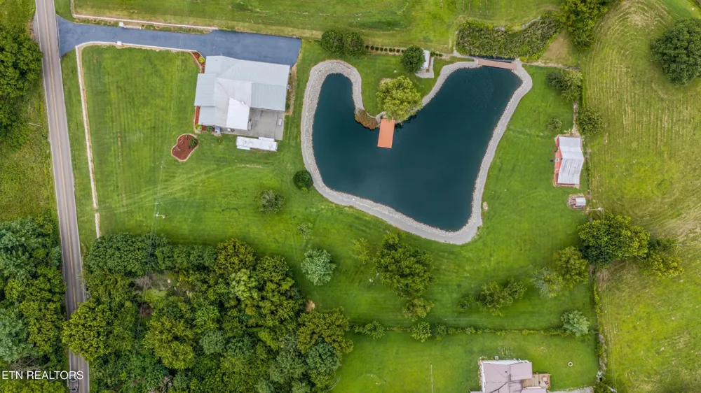 1410 Jeffries Hollow Rd Seymour, TN 37865