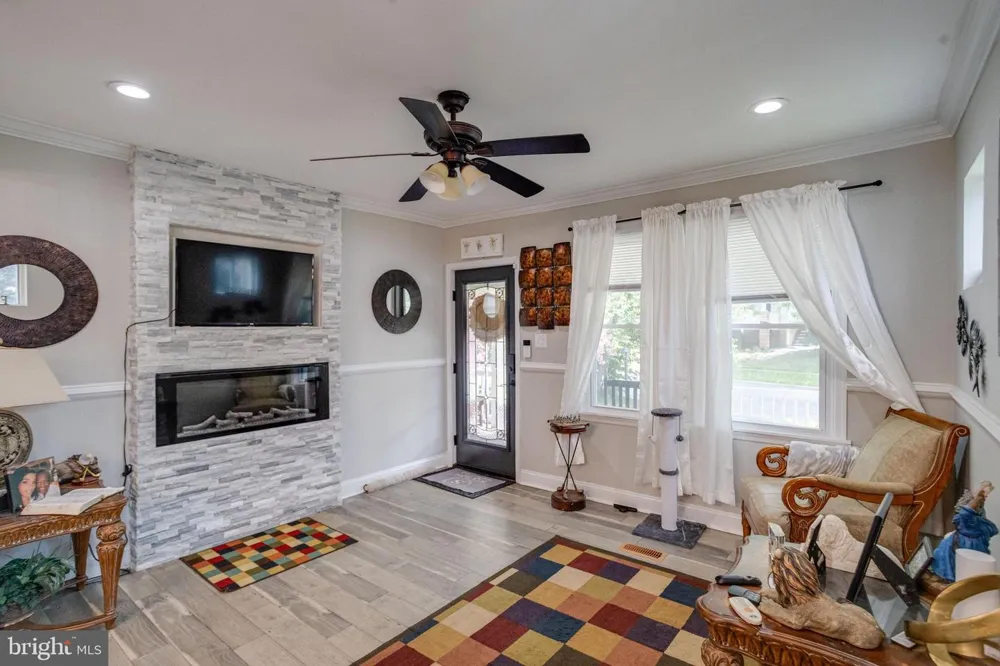 2400 HAMILTON AVENUE Baltimore, MD 21214