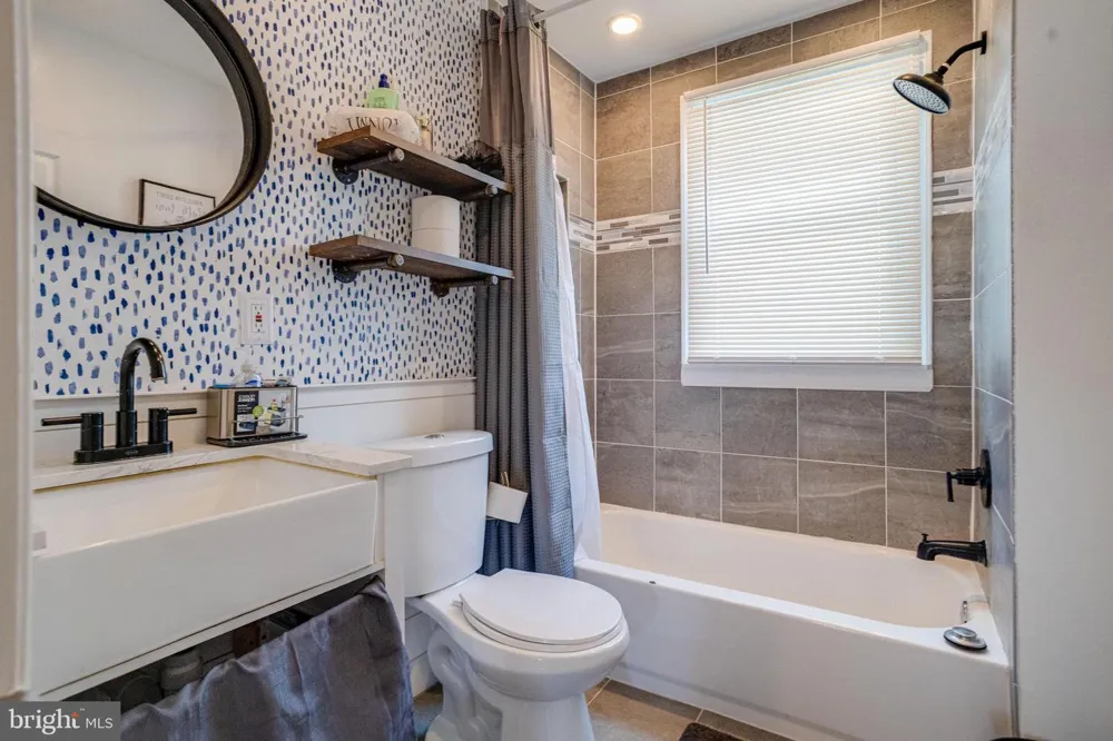 2400 HAMILTON AVENUE Baltimore, MD 21214