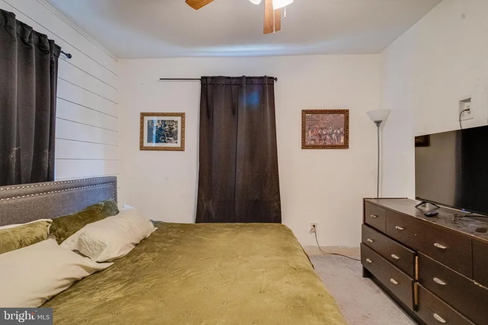 2400 HAMILTON AVENUE Baltimore, MD 21214