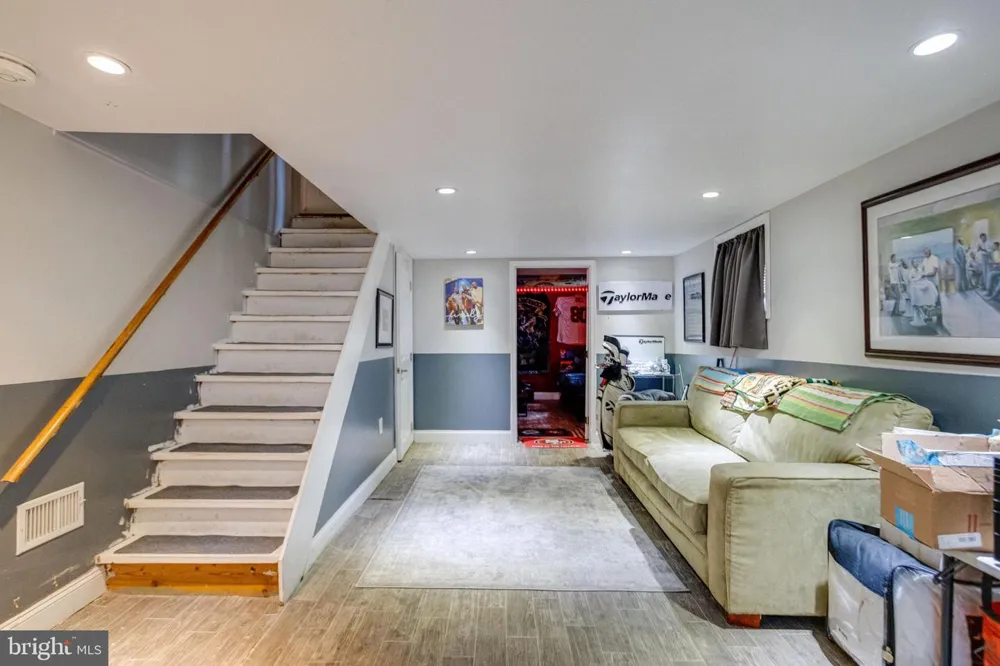 2400 HAMILTON AVENUE Baltimore, MD 21214