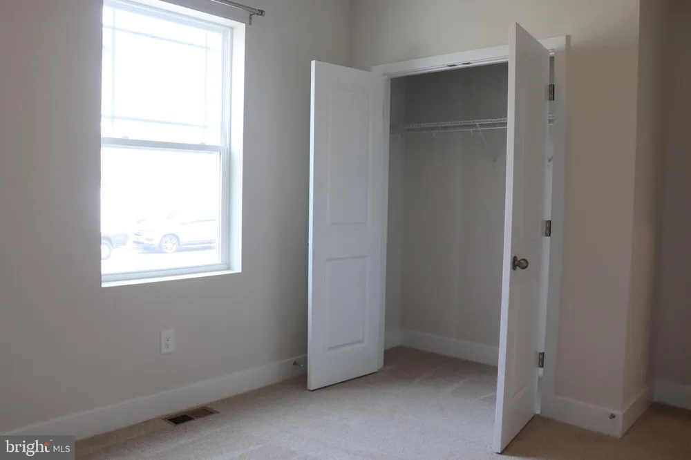 10728 MILLPORT ST White Plains, MD 20695