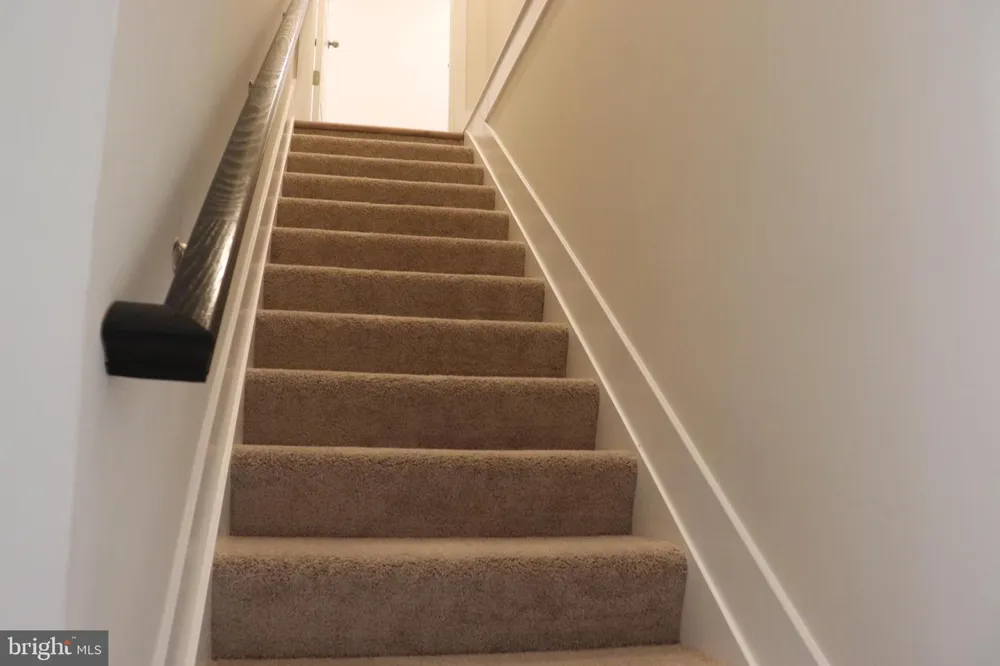 10728 MILLPORT ST White Plains, MD 20695