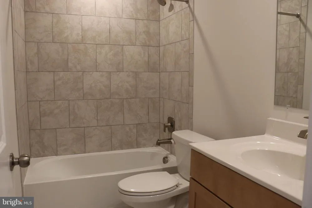10728 MILLPORT ST White Plains, MD 20695
