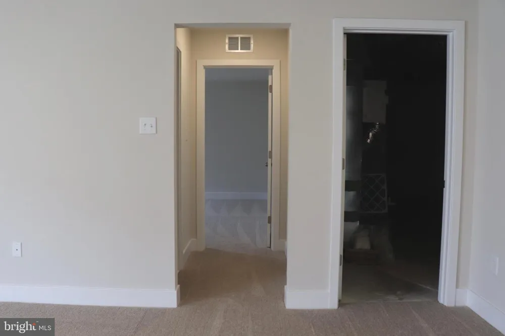 10728 MILLPORT ST White Plains, MD 20695