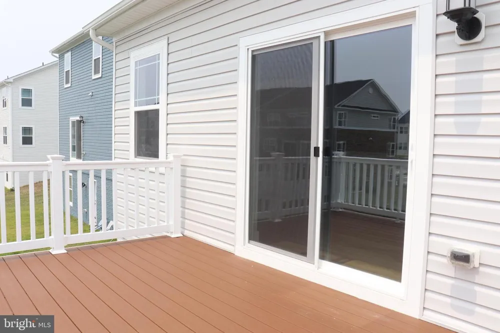 10728 MILLPORT ST White Plains, MD 20695