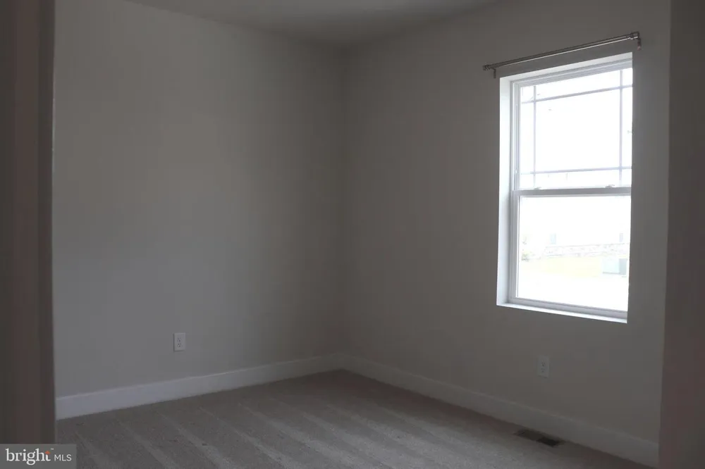 10728 MILLPORT ST White Plains, MD 20695