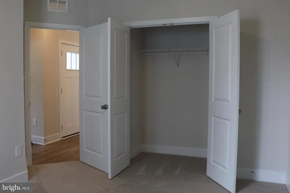 10728 MILLPORT ST White Plains, MD 20695