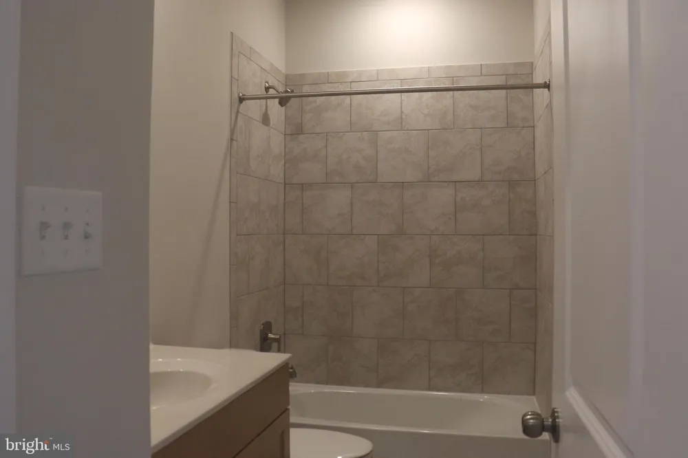 10728 MILLPORT ST White Plains, MD 20695